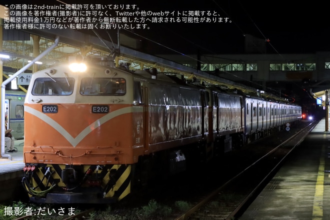 【台鐵】EMU700(EP728+EP727)の移送を不明で撮影した写真