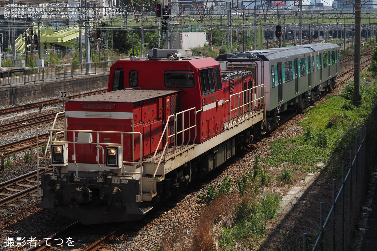 【横市交】10000形10151Fの中間車甲種輸送の拡大写真