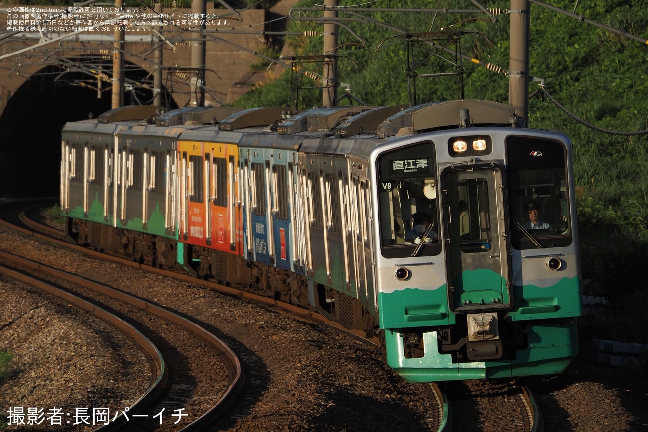 【トキ鉄】長岡大花火大会開催に伴いET127系の6連が運転の拡大写真