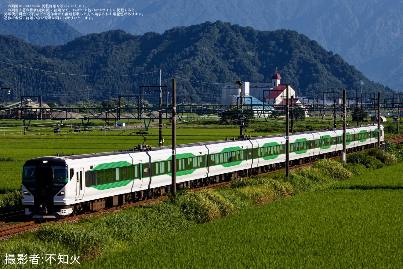 【JR東】長岡大花火大会開催に伴う団体臨時列車の拡大写真