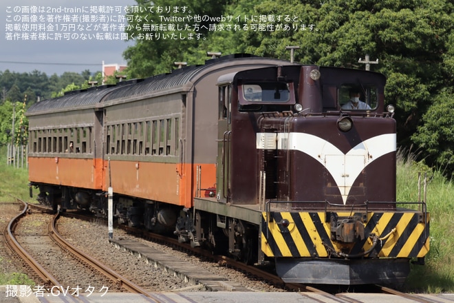 【津軽】五所川原立佞武多の夏祭りに合わせてDD352+旧型客車2両が特別運行