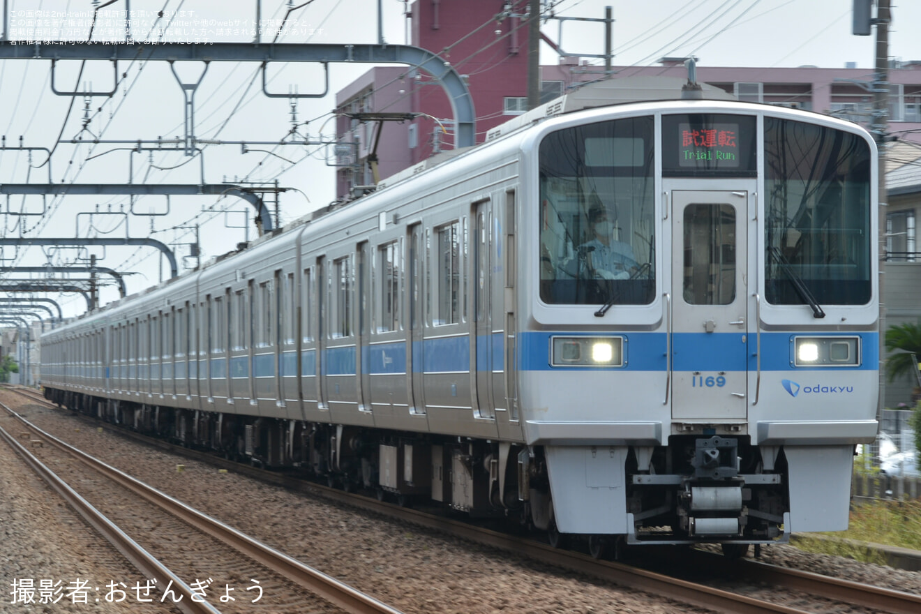 【小田急】1000形1067F+1069F(1067×4+1069×4)江ノ島線TASC試運転の拡大写真