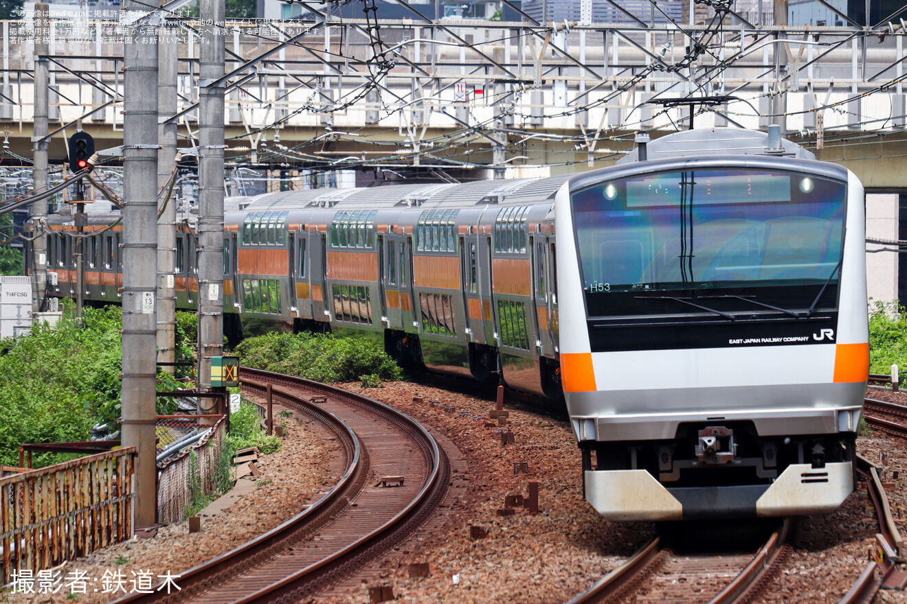 【JR東】E233系0番台グリーン車(サロE233/サロE232-41,42)4両が国府津車両センターへ疎開の拡大写真