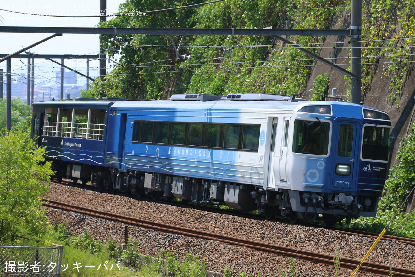 【JR四】藍よしのがわトロッコ「夕焼けビールトロッコ」終了に伴い高松運転所へ返却回送の拡大写真