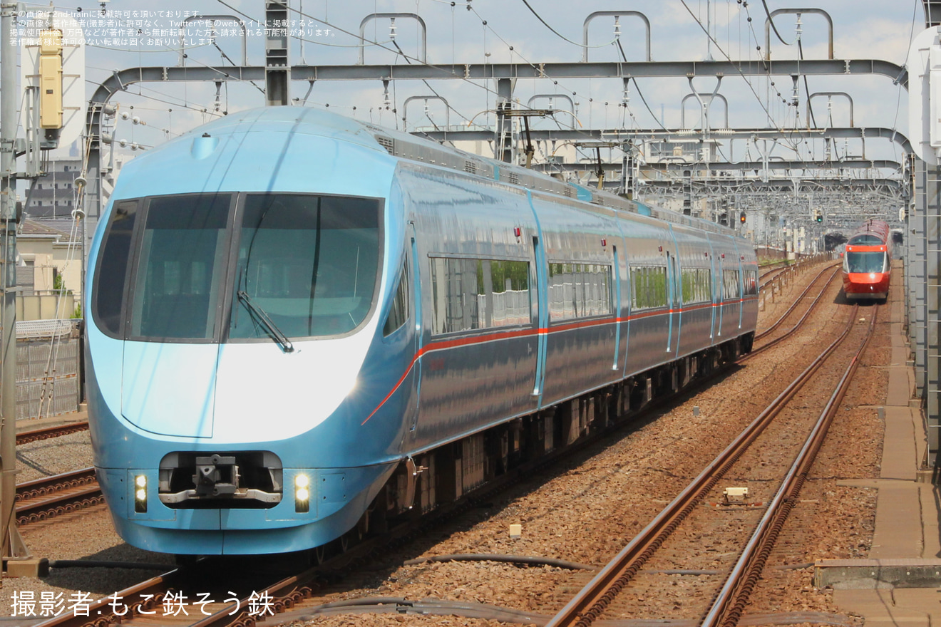 【小田急】「夏休み人気のロマンスカー4車種乗車継ミステリーリレー」の拡大写真