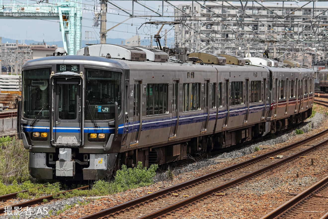 【JR西】521系U01編成吹田総合車両所本所入場回送の拡大写真