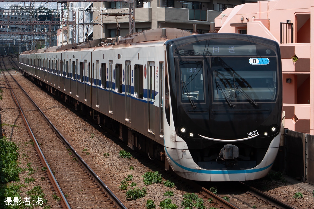 【東急】3020系3123F「新幹線デザインラッピングトレイン」ラッピングが長津田車両工場へ回送の拡大写真