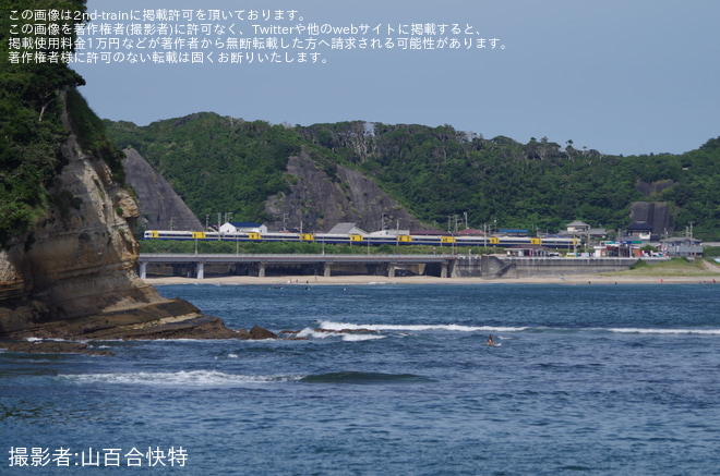 【JR東】特急「わかしお89号」臨時運行を勝浦～鵜原間で撮影した写真