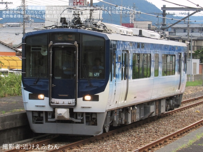 【JR西】クモハ125-17がラッピング列車『サバ号』に