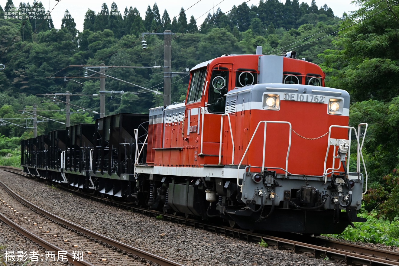 【JR東】盛岡常駐のホキ800形6両が秋田総合車両センターへ配給輸送の拡大写真