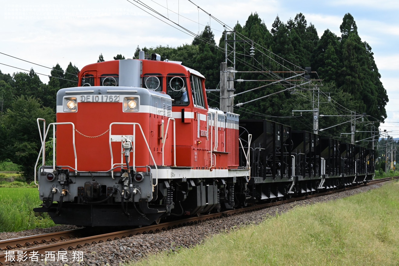 【JR東】盛岡常駐のホキ800形6両が秋田総合車両センターへ配給輸送の拡大写真