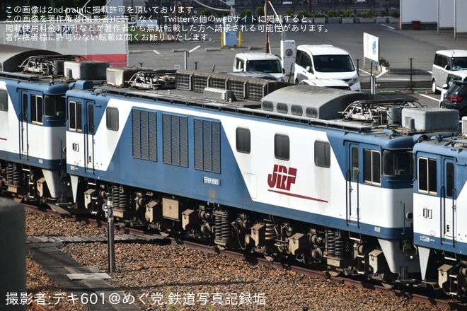 【JR貨】EF64-1018とEF64-1013とEF64-1017が愛知機関区の解体線へを不明で撮影した写真