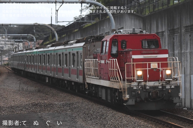 【東急】5000系5104Fの渋谷方6両が長津田→八王子間で甲種輸送されるを八王子みなみ野駅で撮影した写真