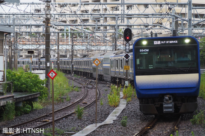 【JR東】E235系クラF-02編成 東京総合車両センター出場を大船駅で撮影した写真