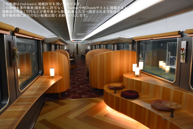 【JR西】「観光列車『はなあかり』先行見学会」開催を京都鉄道博物館で撮影した写真