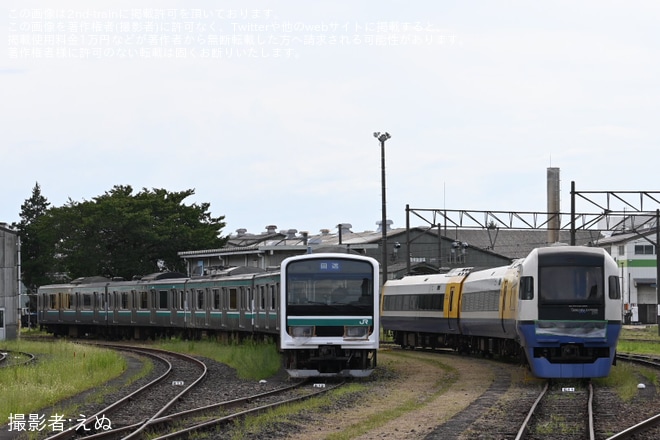 【JR東】キハ100-39がひたちなか海浜鉄道へ転用改造中を郡山総合車両センター付近で撮影した写真