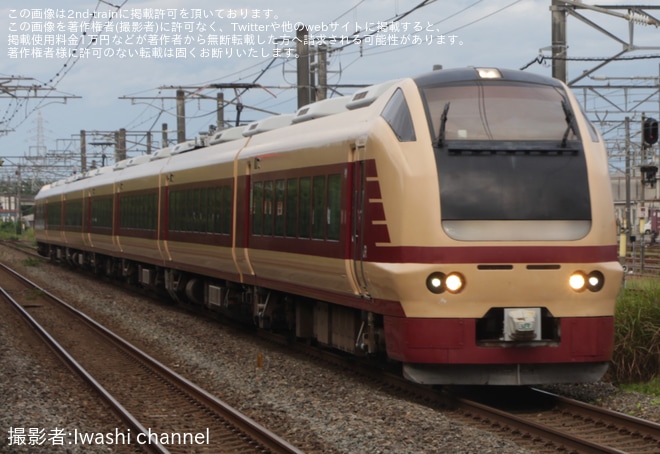 【JR東】E653系使用 団体臨時列車「大曲花火大会号」乗車ツアーが催行を不明で撮影した写真