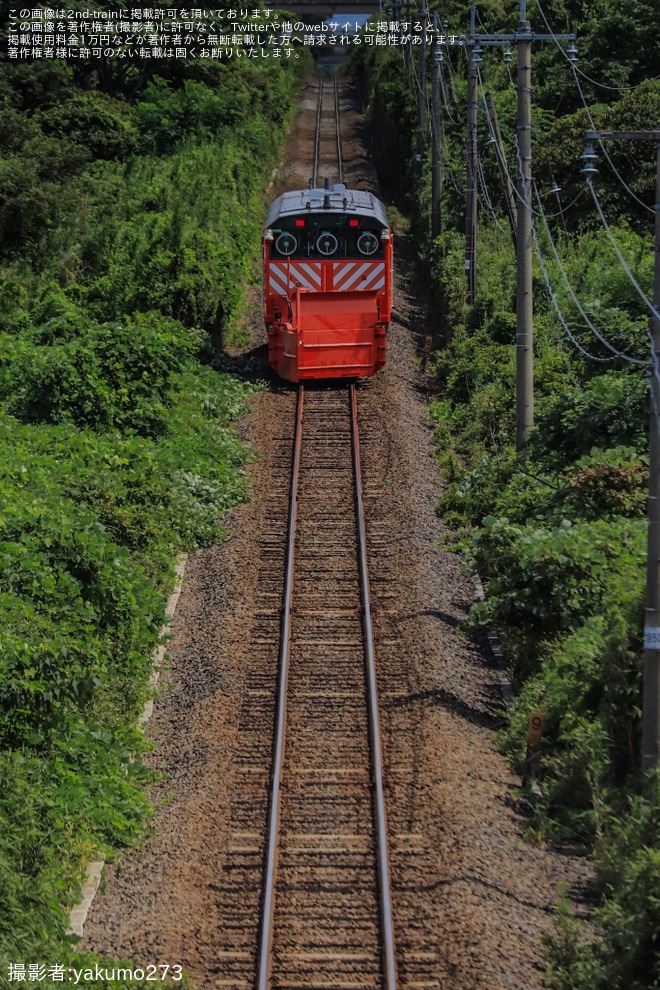 【ハピライン】キヤ143-5が後藤総合車両所出場回送を不明で撮影した写真