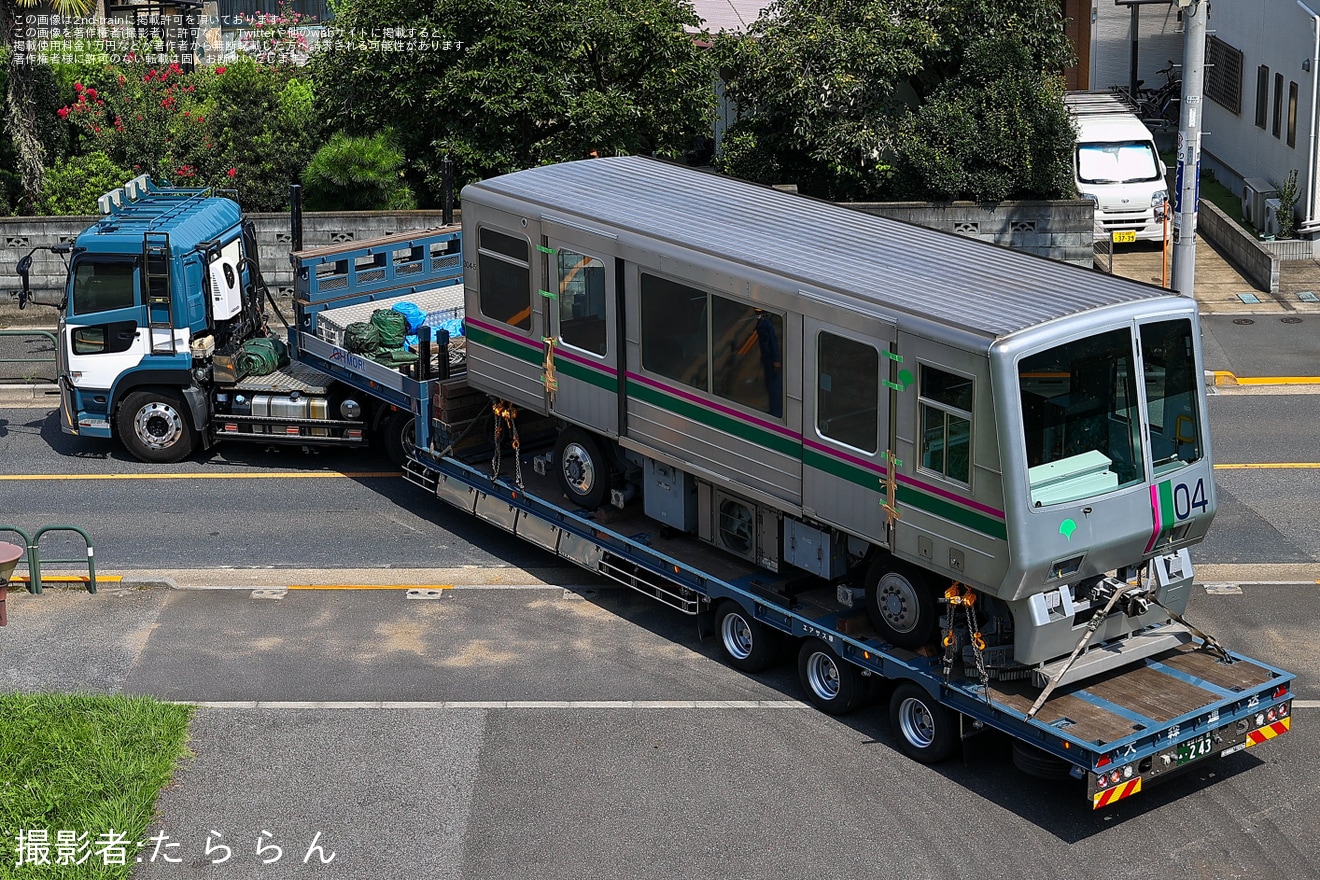 【都営】日暮里・舎人ライナー300形304編成廃車に伴う陸送の拡大写真