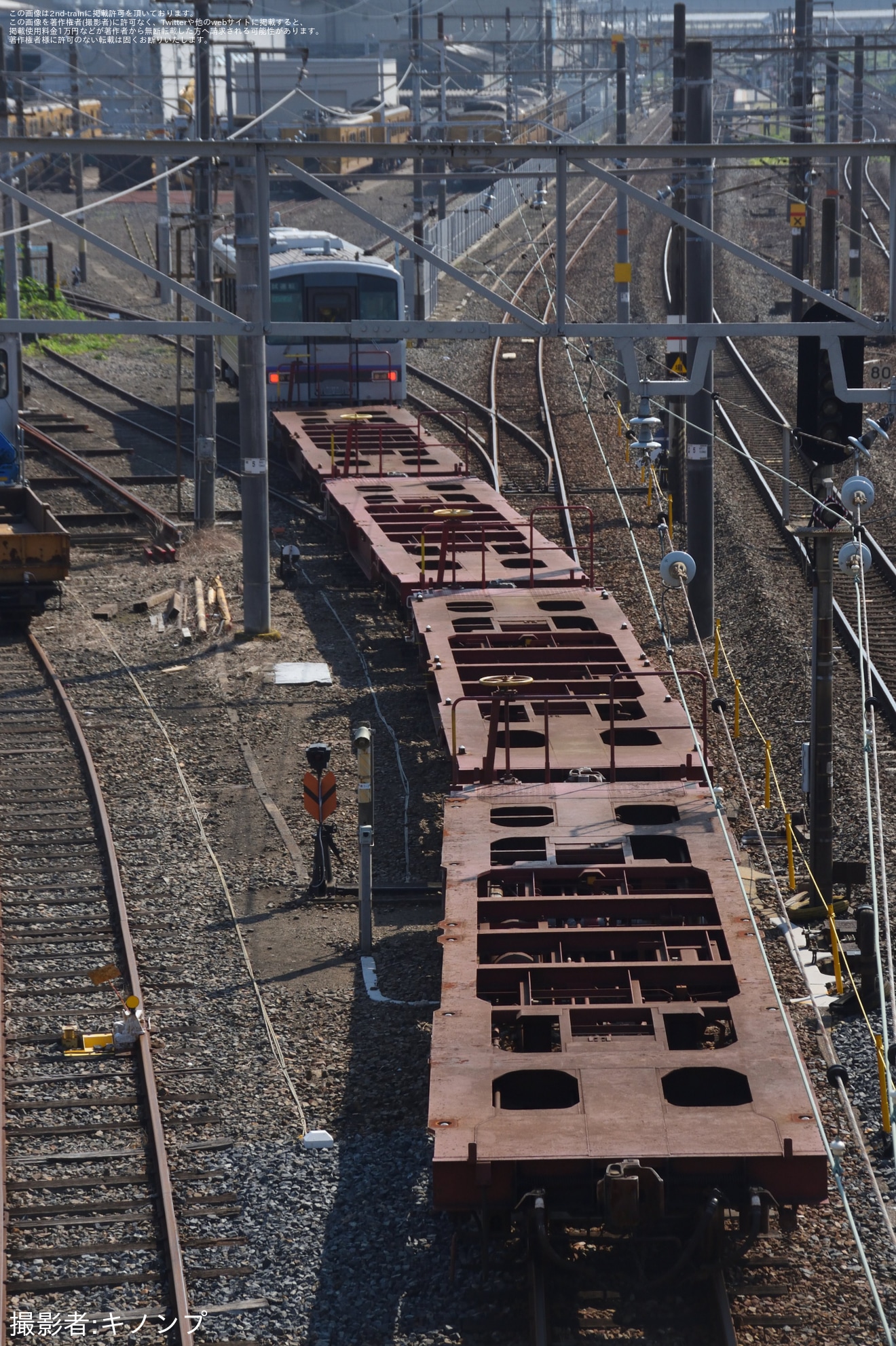 【JR西】コキ200形4両が下関総合車両所本所へ入場回送の拡大写真