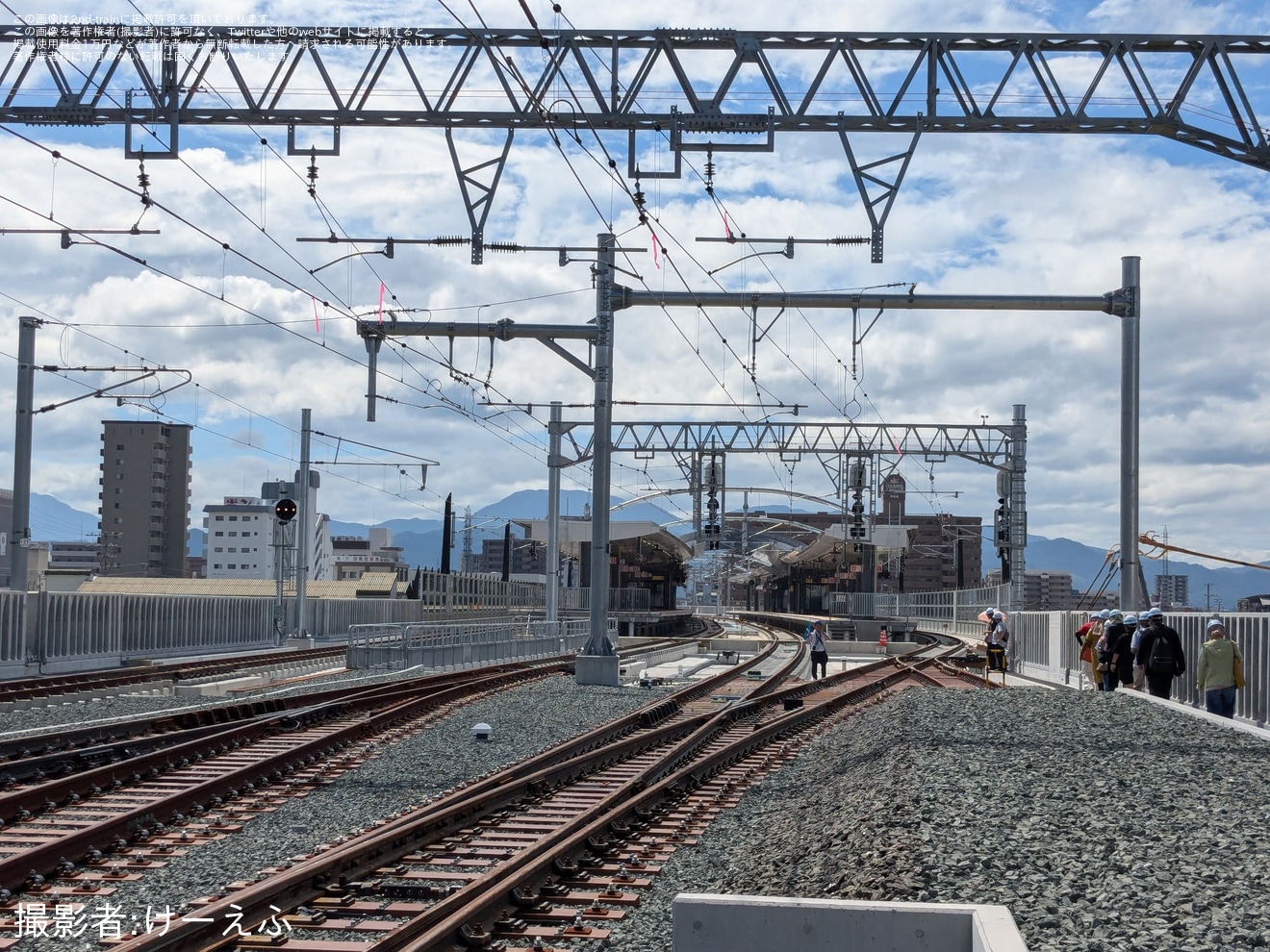 【JR四】「新・松山駅 開業前見学ツアー」が催行の拡大写真