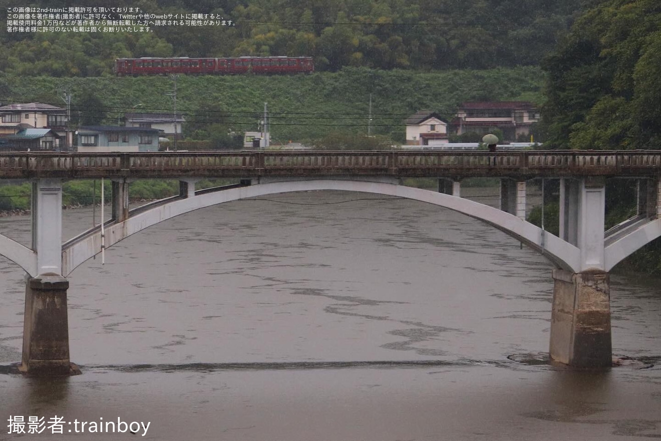 【JR東】臨時快速「おいしい山形秋まつり号」を運行の拡大写真