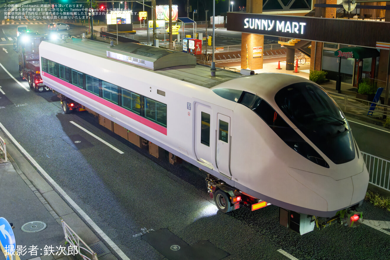 【JR東】E657系カツK11編成の先頭車(クハE657-11)が陸送の拡大写真