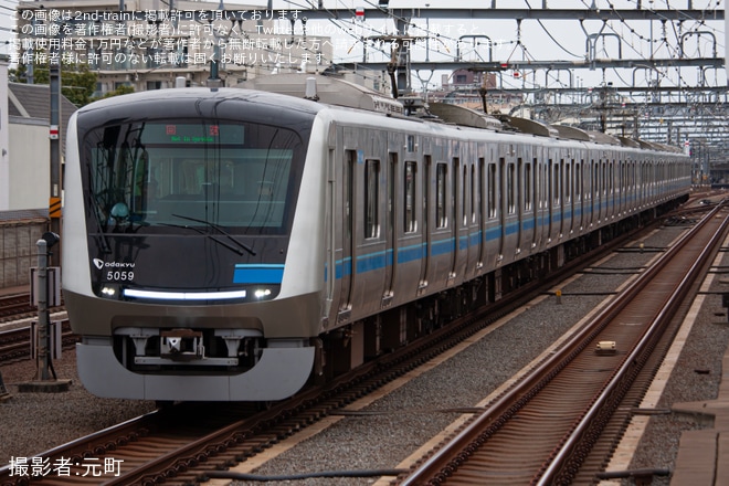 【小田急】5000形5059×10(5059F)出場試運転を不明で撮影した写真