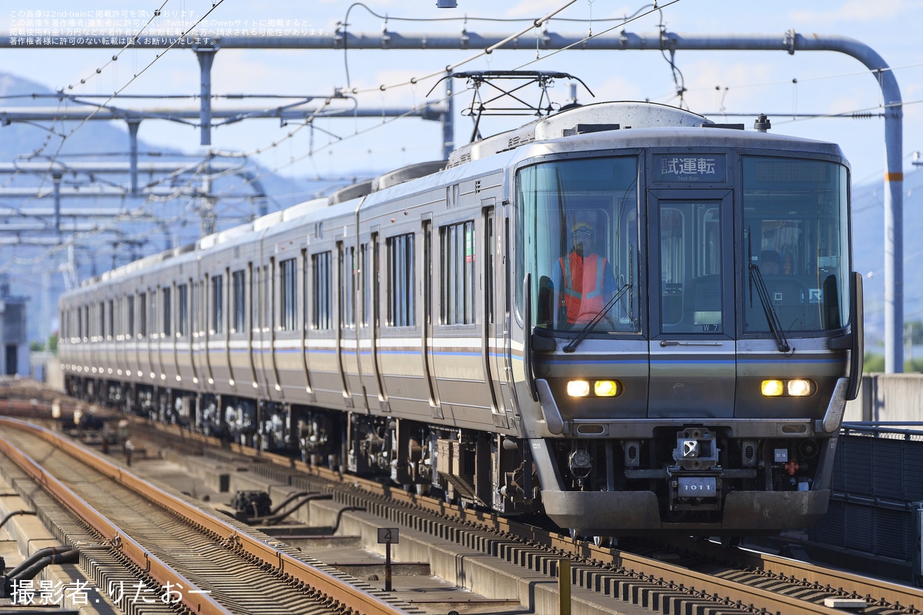 【JR西】223系W7編成網干総合車両所本所出場試運転の拡大写真