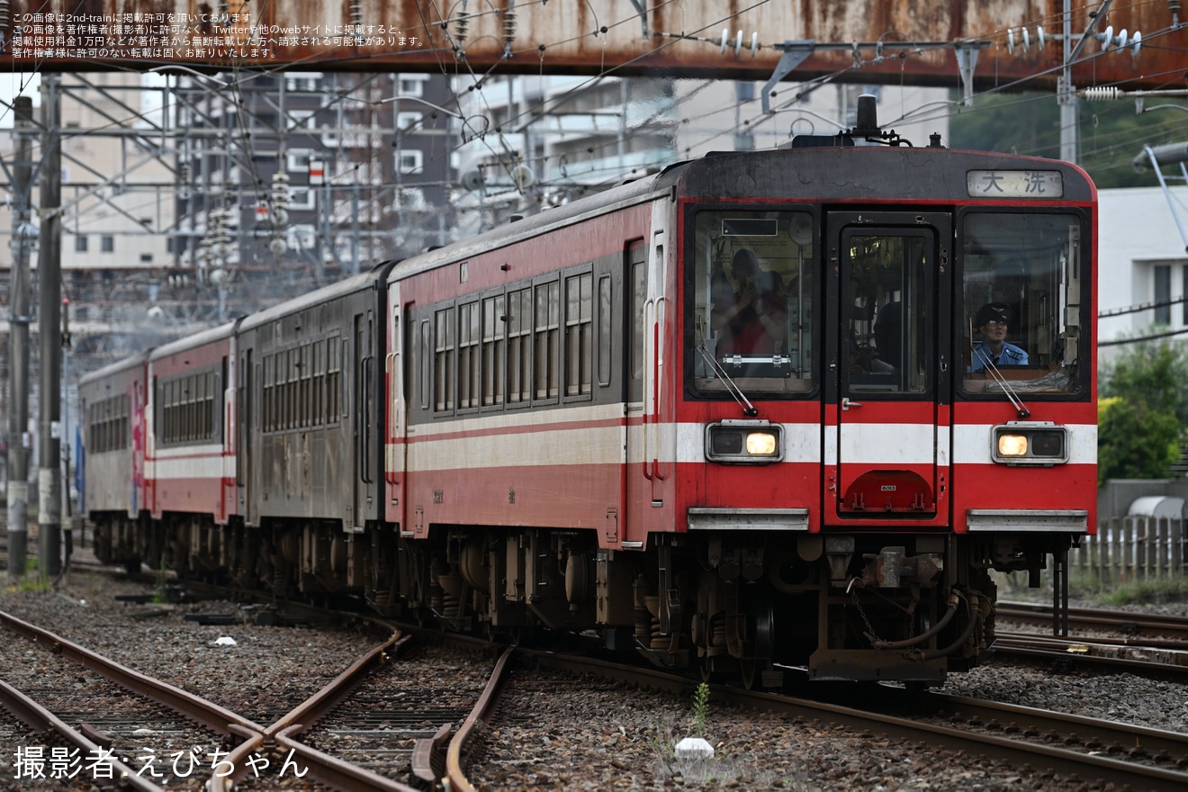 【鹿臨】大洗海上花火大会開催に伴う増結運転で6000形4連が運転の拡大写真