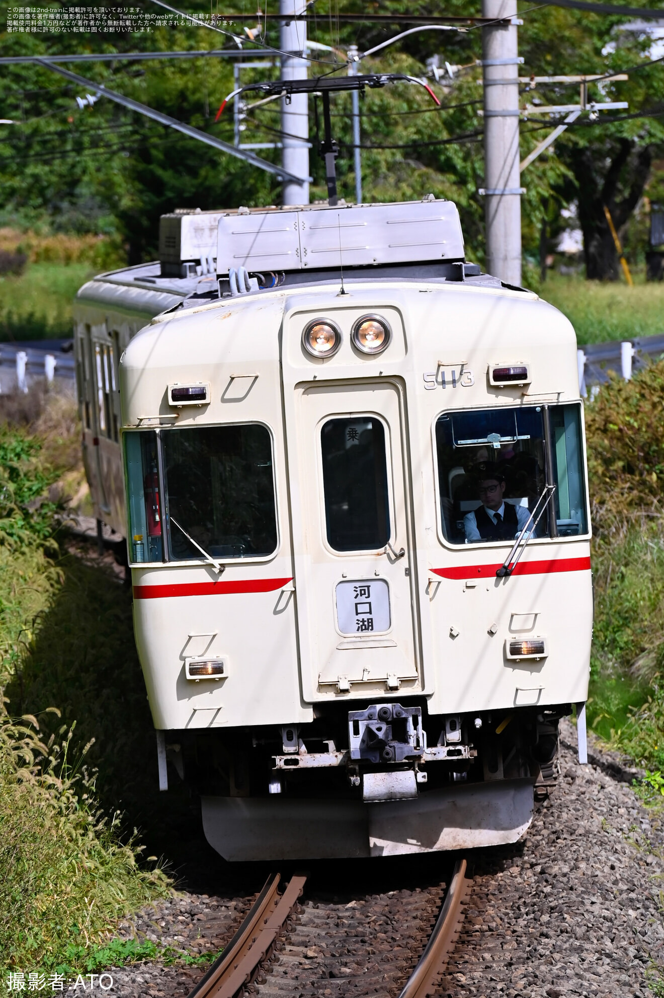 【富士急】京王帝都電鉄塗装の1001号編成が約半年ぶりに運用に入るの拡大写真