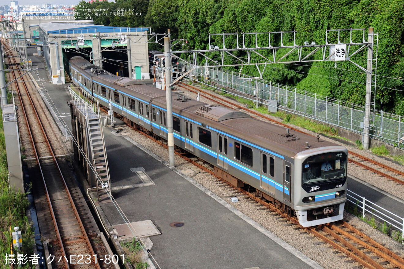 【東臨】70-000形Z2編成(70-020F) 東京総合車両センター入場の拡大写真