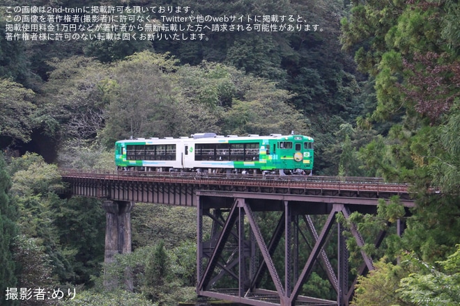 【JR東】快速「風っこ只見線 満喫号」が臨時運行を不明で撮影した写真