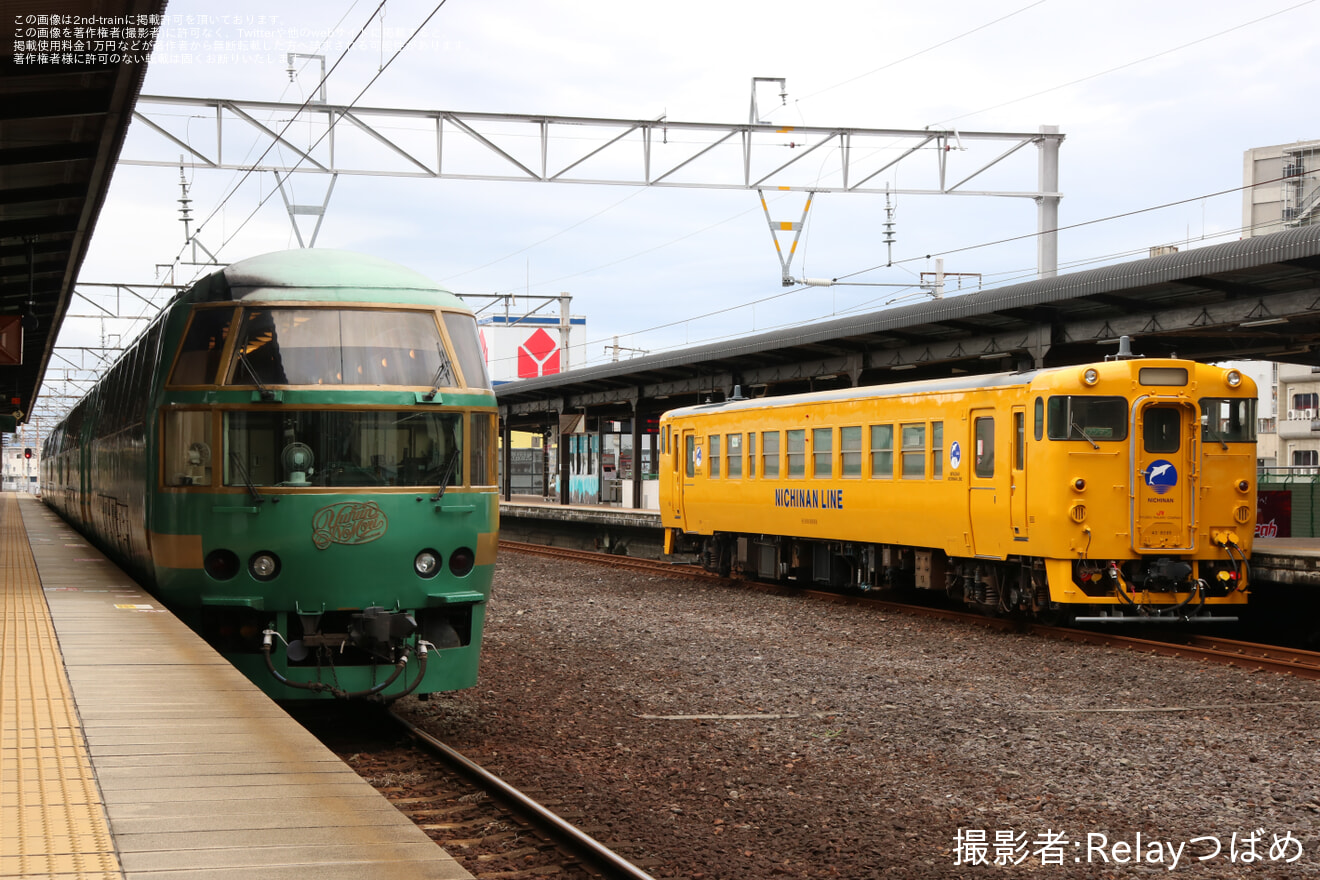 【JR九】キハ40-8099（日南色）小倉総合車両センター出場の拡大写真