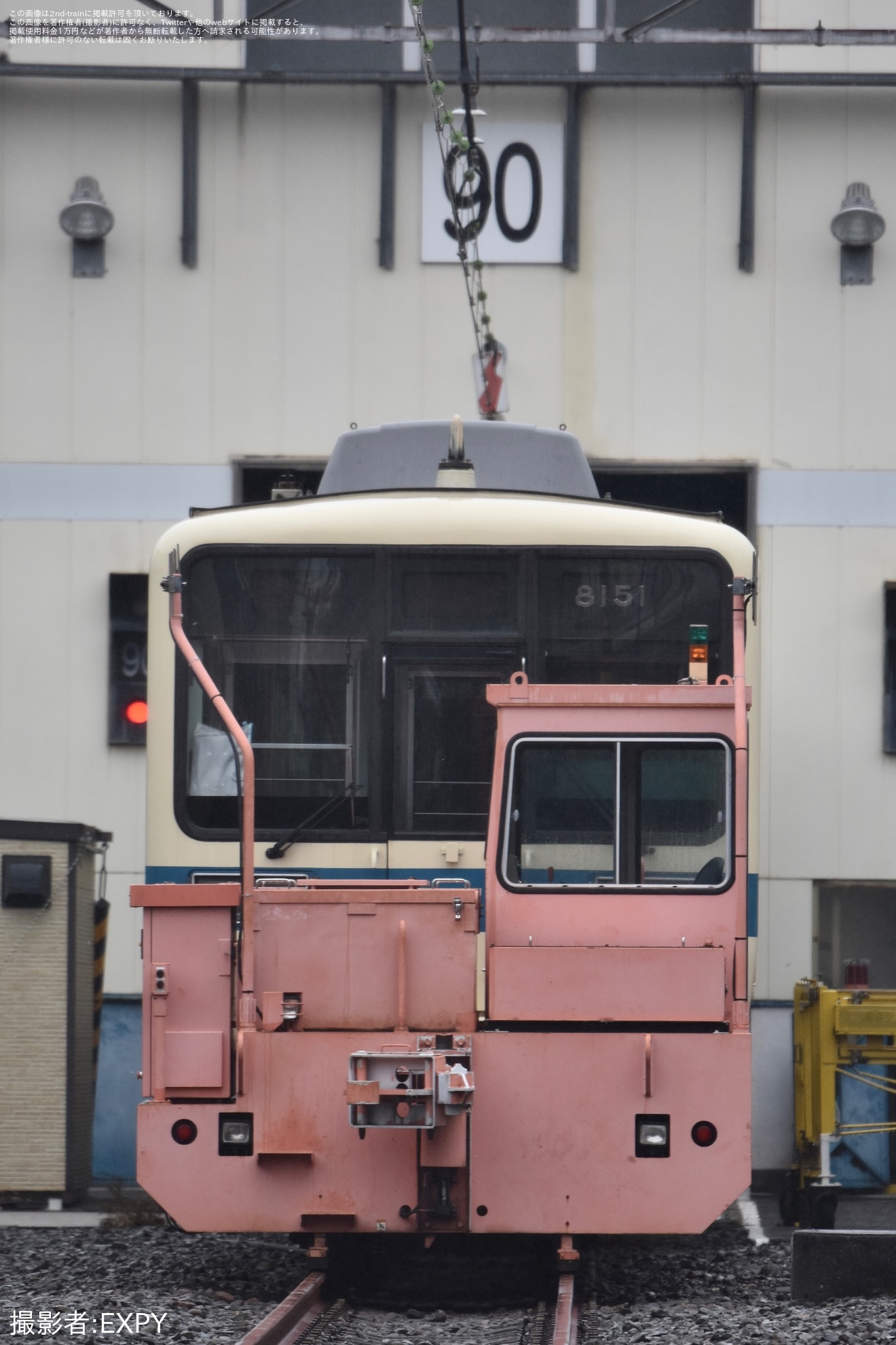 【小田急】8000形8051F(8051×4)が 大野総合車両所90番線に入線の拡大写真