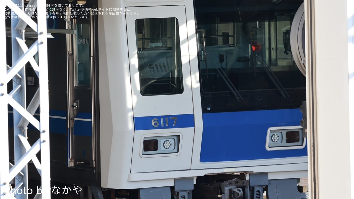 西武】6000系6117F「西武有楽町線40周年記念車両」がラッピング解除