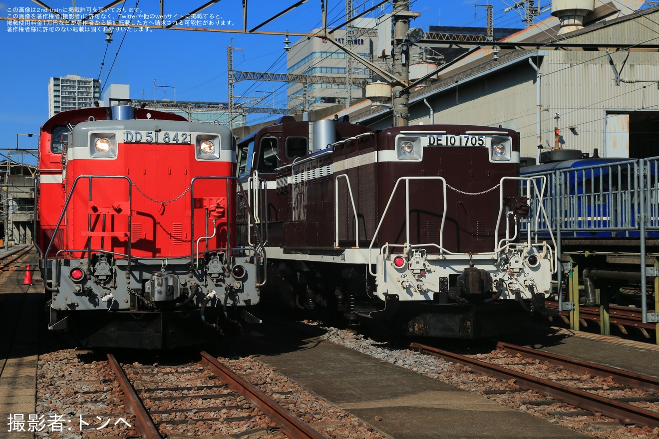 【JR東】「～高崎駅開業140周年記念～間近で機関車の大きさを実感しよう!高崎駅機関車見学会」開催の拡大写真