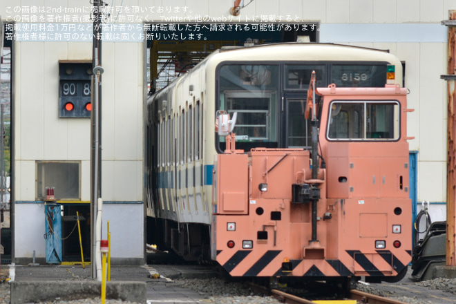 【小田急】8000形8059F(8059×4)が大野総合車両所89番線へを大野総合車両所で撮影した写真