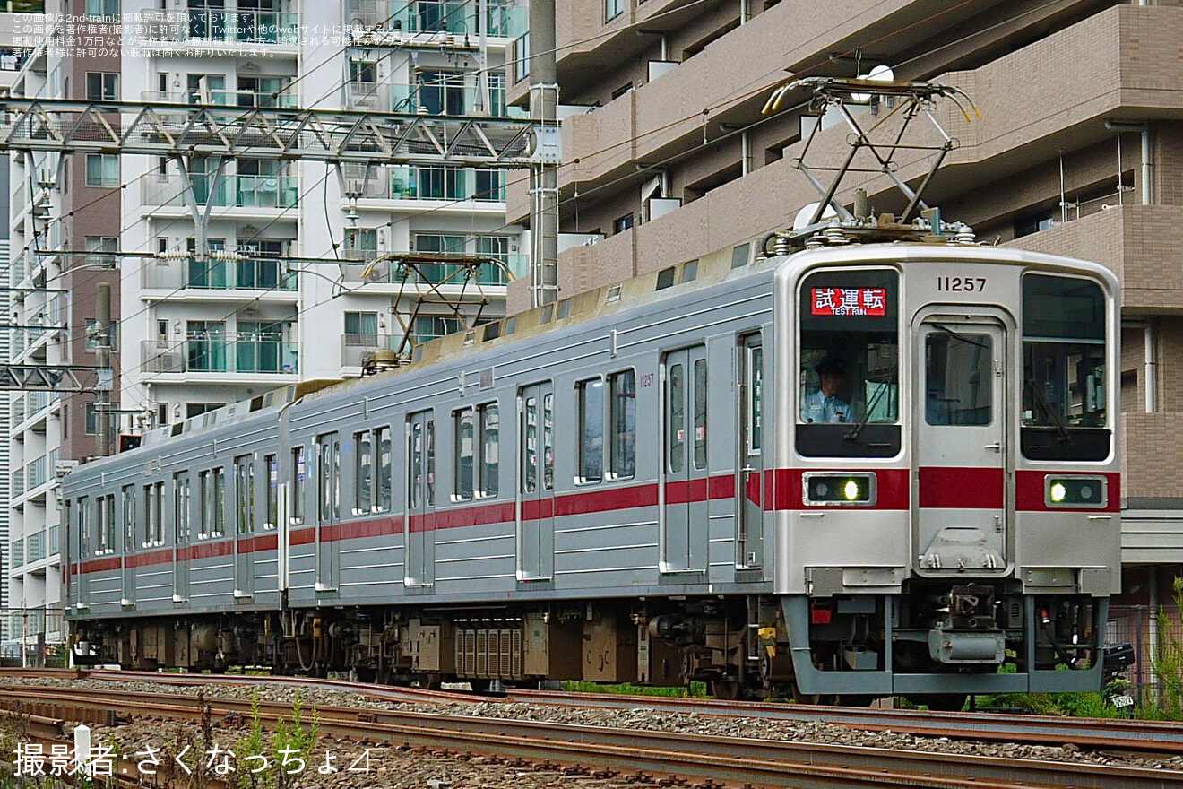 【東武】亀戸線にて日中時間帯で東武10030型による試運転が開始されるの拡大写真