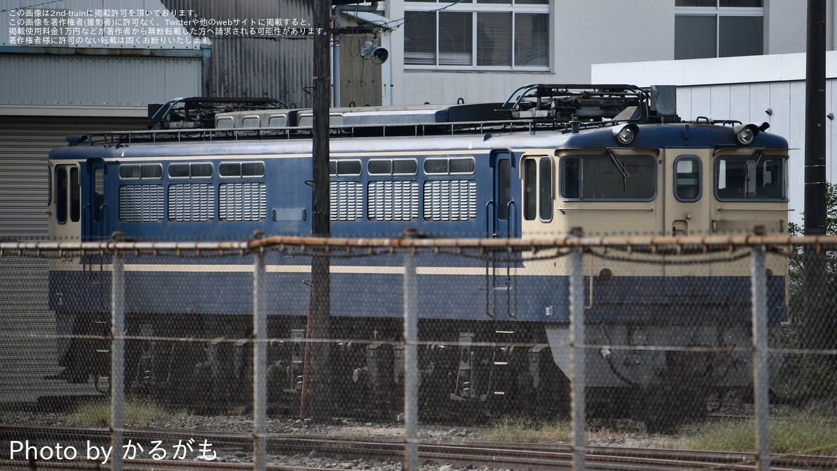 KATO改 EF65 2139 JR貨】EF65-2139と思われる車両のナンバープレートが外される