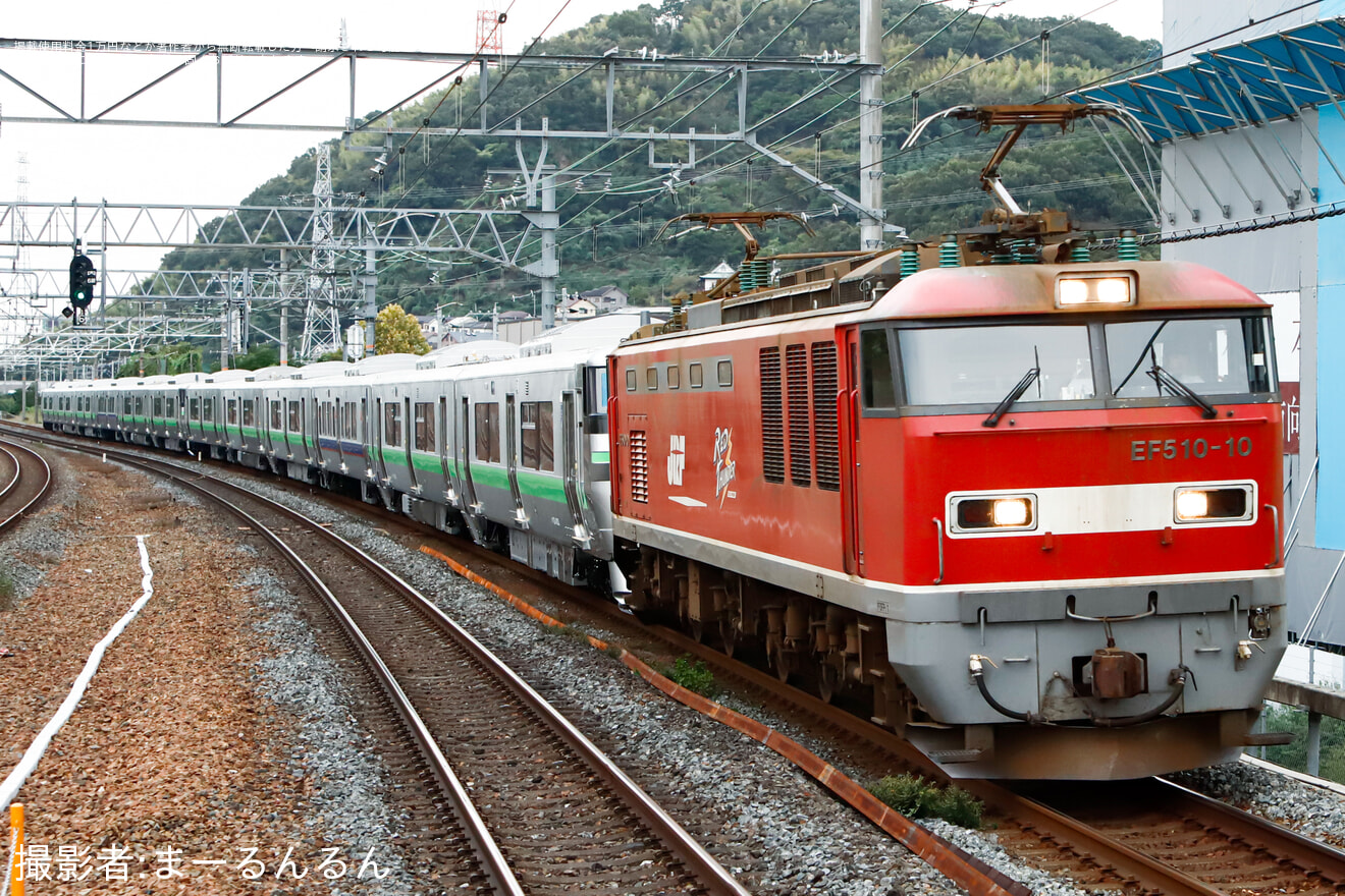 【JR北】733系B‐4103編成+B-4203編成+B-4104編成+B-4204編成甲種輸送の拡大写真