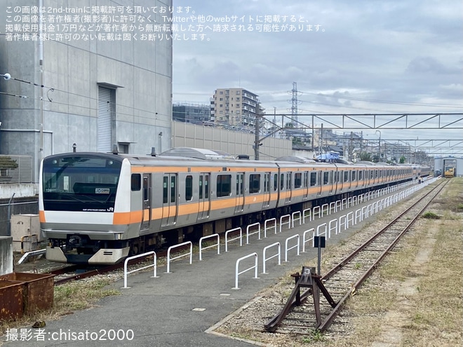 【JR東】E233系T28編成 へグリーン車組み込み作業が完了を不明で撮影した写真