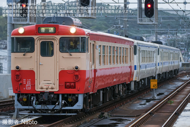 【JR九】唐津くんち増結対応で国鉄色のキハ40-8038が唐津線で運用