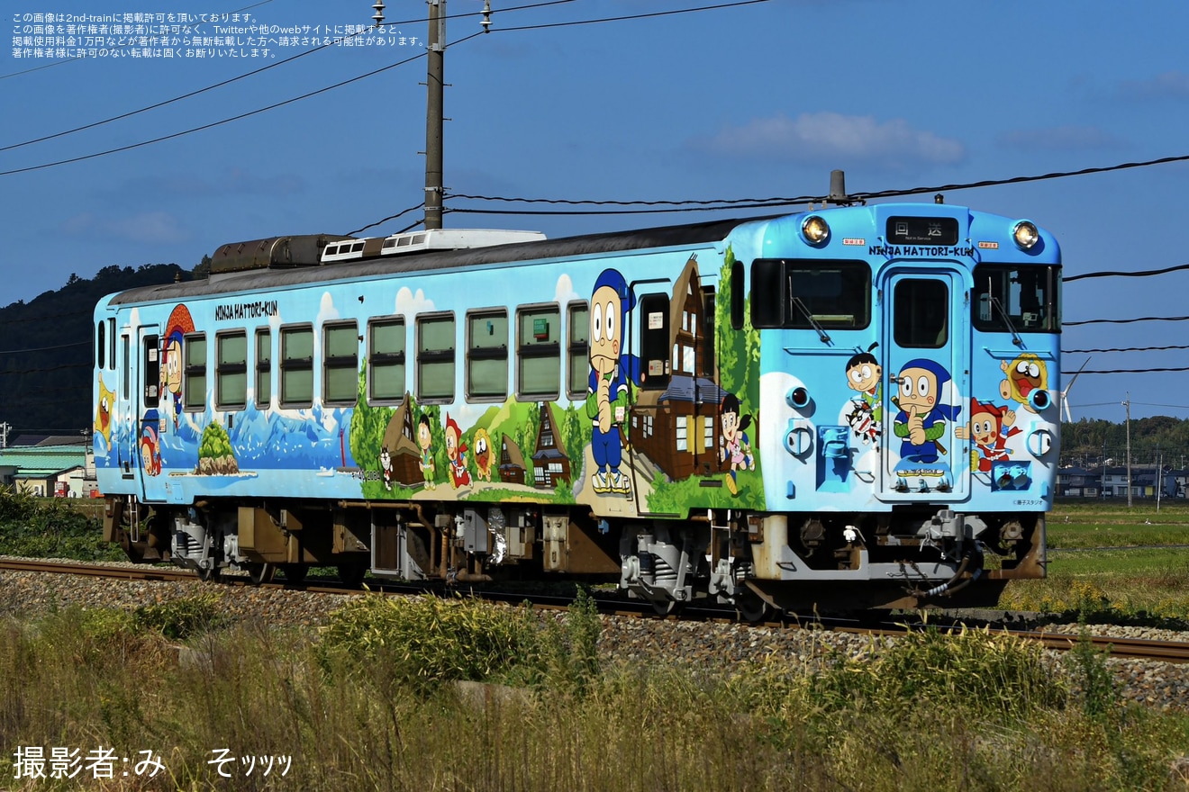 【JR西】キハ40-2084後藤総合車両所本所出場回送の拡大写真