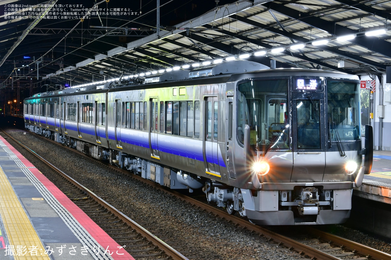 【JR西】223系0番台HE414編成 吹田総合車両所出場回送の拡大写真