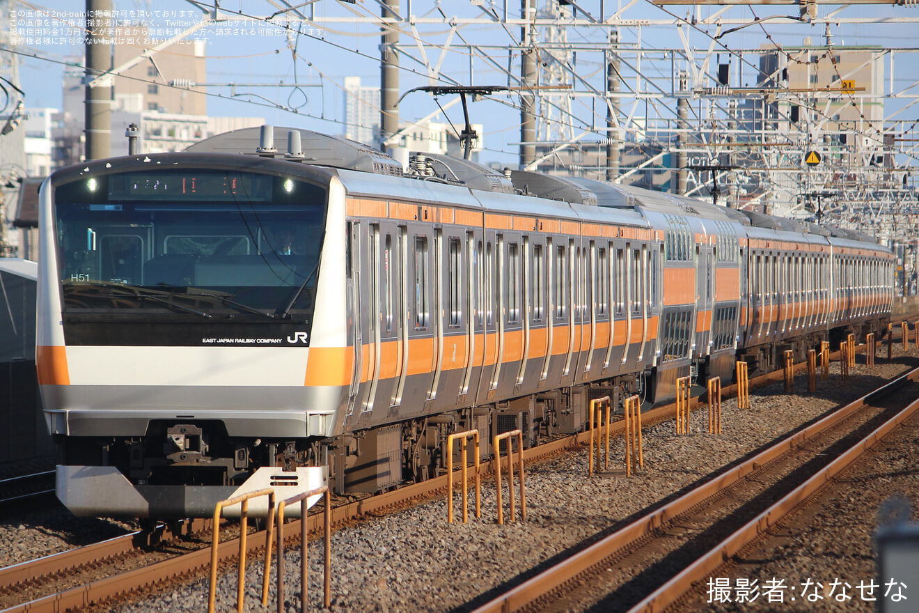 【JR東】E233系トタH51編成がグリーン車を組み込み返却回送の拡大写真