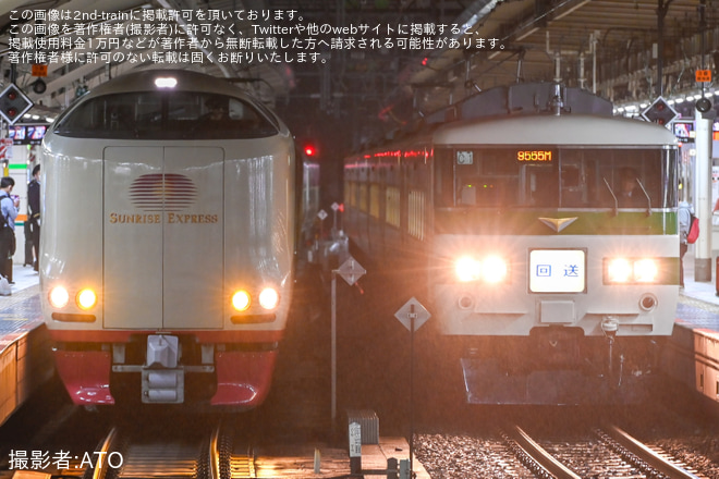 を東京駅で撮影した写真