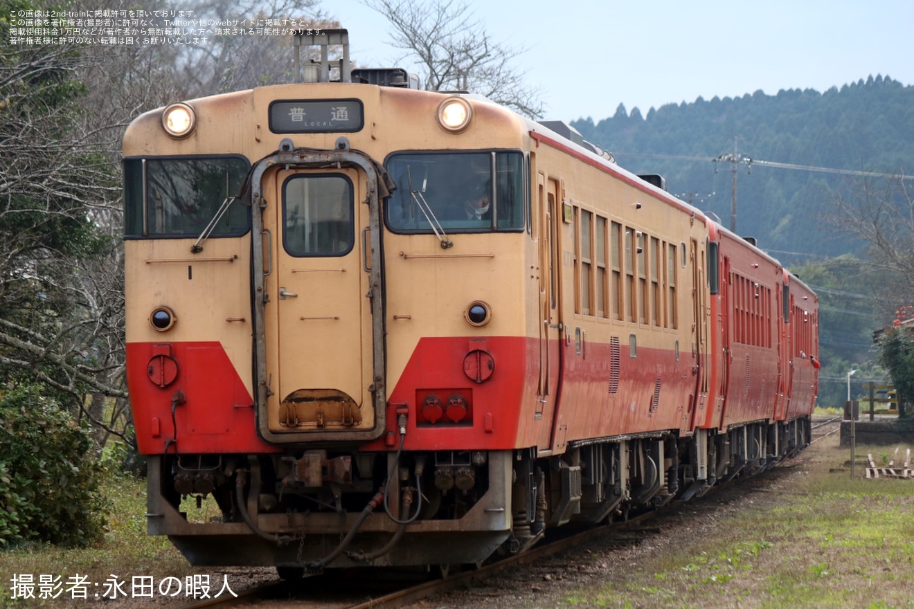 【小湊】有志団体による定期列車キハ40増結3両運転の拡大写真