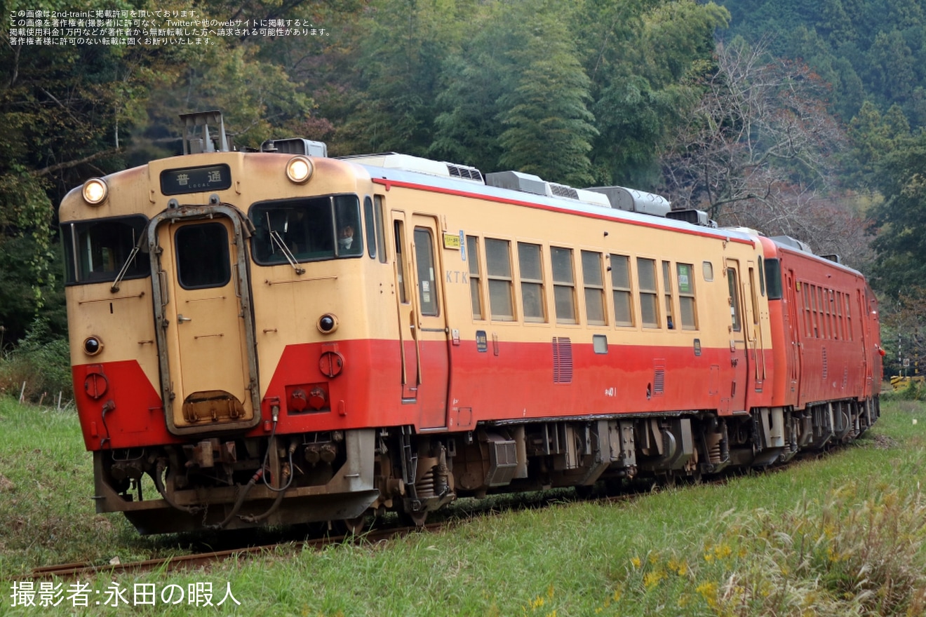 【小湊】有志団体による定期列車キハ40増結3両運転の拡大写真