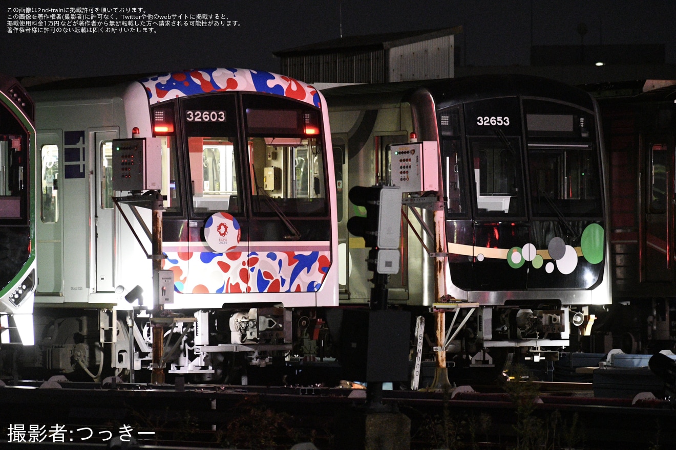 【大阪メトロ】30000系32603F(ミャクミャクラッピング編成)が緑木検車場へ送り込み回送の拡大写真